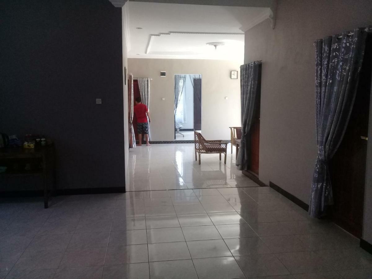 Cinnamon Guest House Bajawa Екстер'єр фото