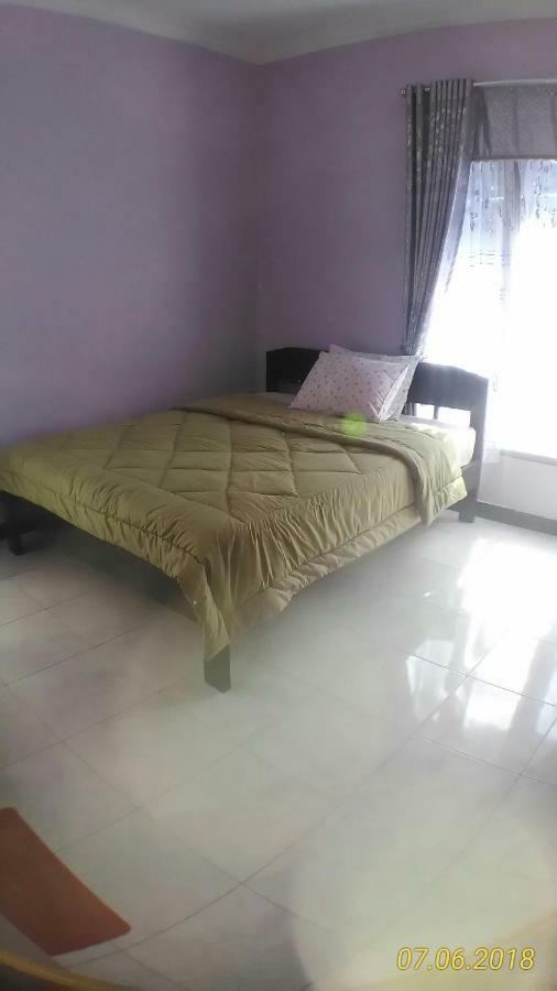 Cinnamon Guest House Bajawa Екстер'єр фото